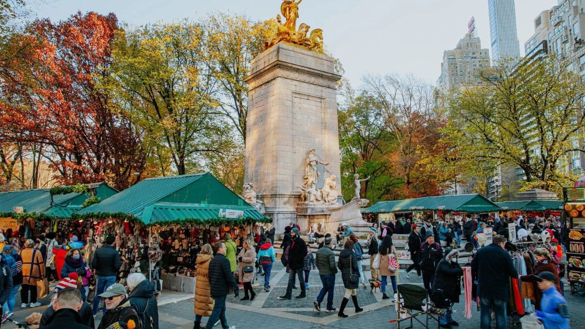 A Festive Winter Market Returns to Manhattan This December