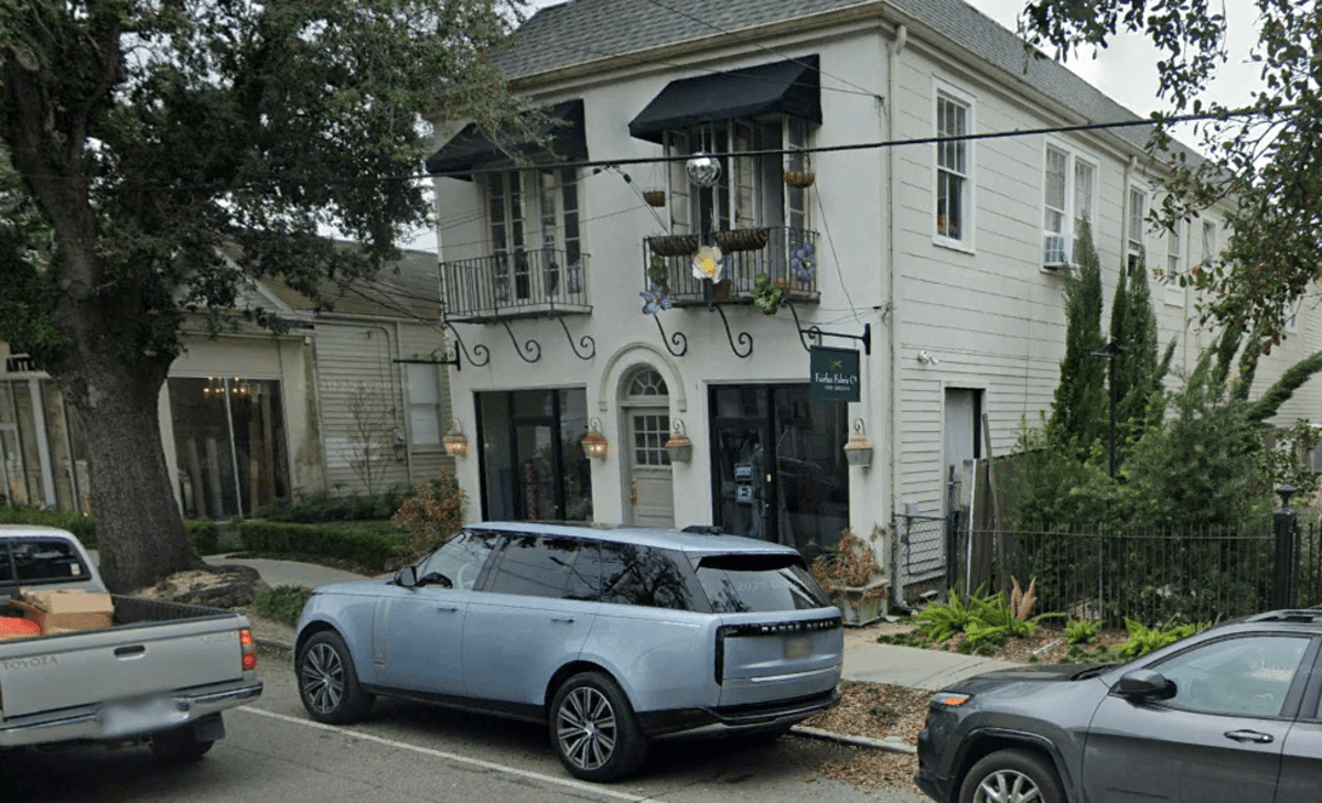 Charlotte’s Planned for Former Étoile Space on Magazine Street