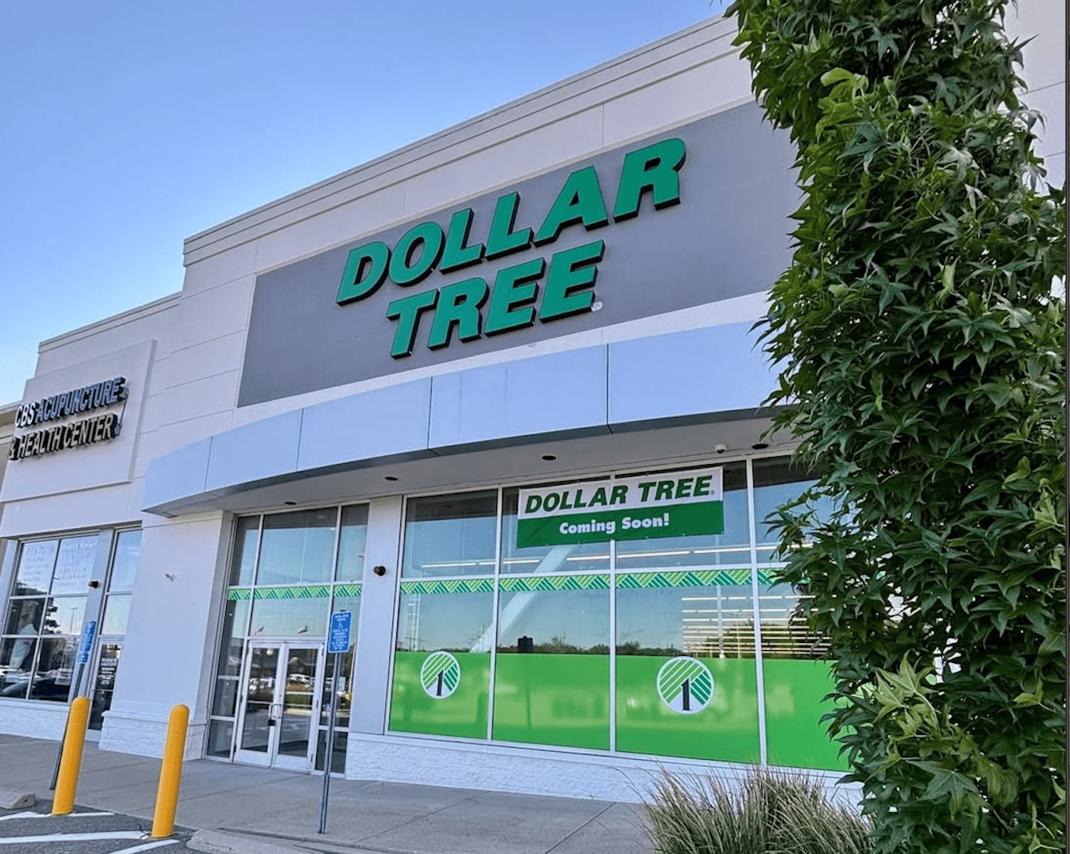 Dollar Tree Taking Over Former Party City Space in East Walpole