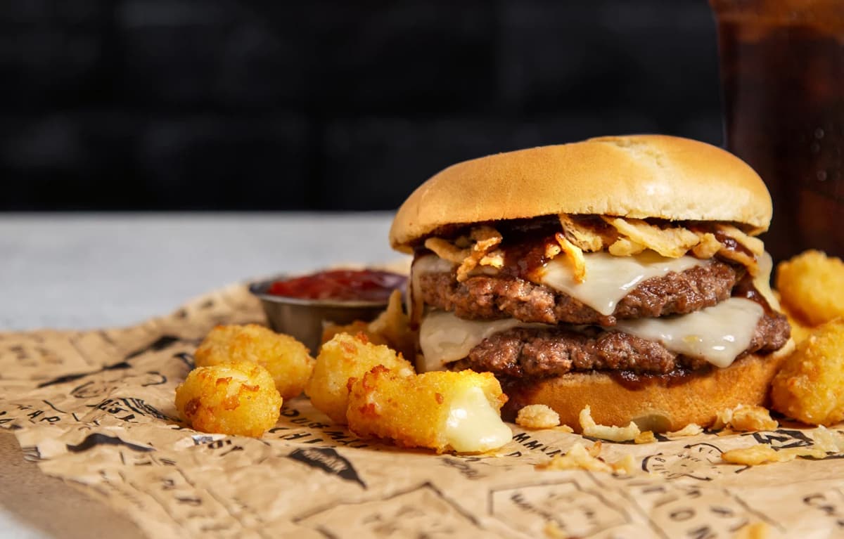 WAYBACK BURGERS TO CELEBRATE GRAND OPENING OF NEW ALLEN LOCATION ON MAY 6