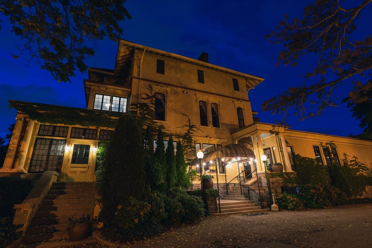 mangiamo historic mansion east hills jan 2024