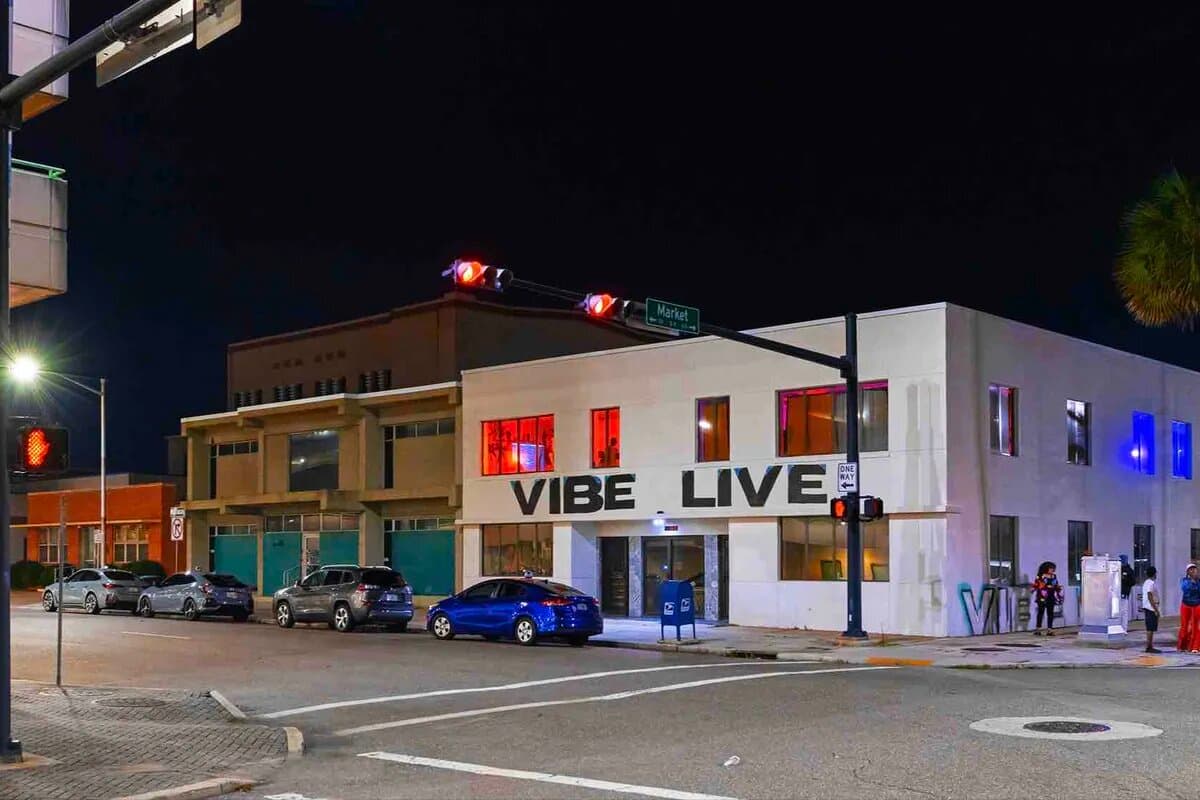 New Breakfast Eatery and Live Music Hall Working on Opening in Downtown