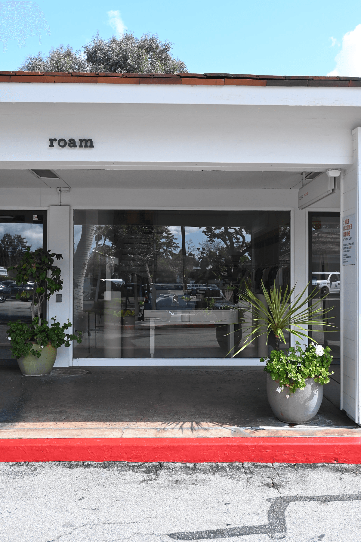 ROAM Opens First Storefront in Los Angeles