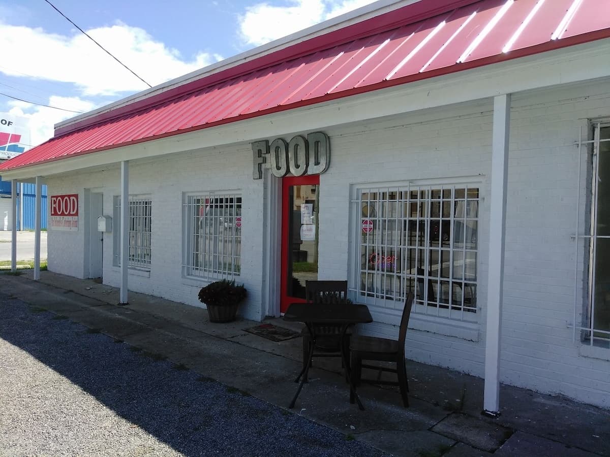 From FOOD to Feathers: New Chicken Joint Takes Over Beloved North Charleston Diner