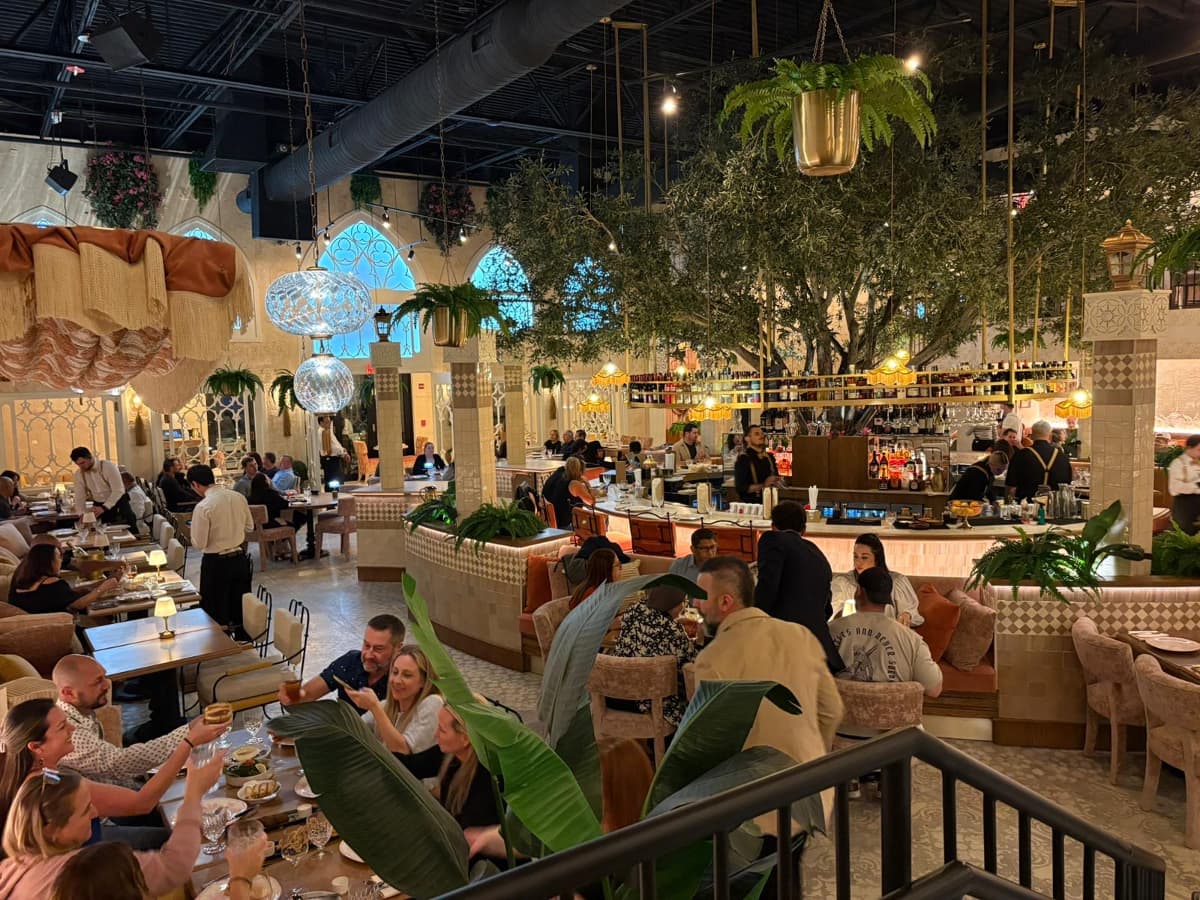 Dania Pointe Welcomes H&M And Sirocco Mediterranean, Expanding Retail And Dining Offering