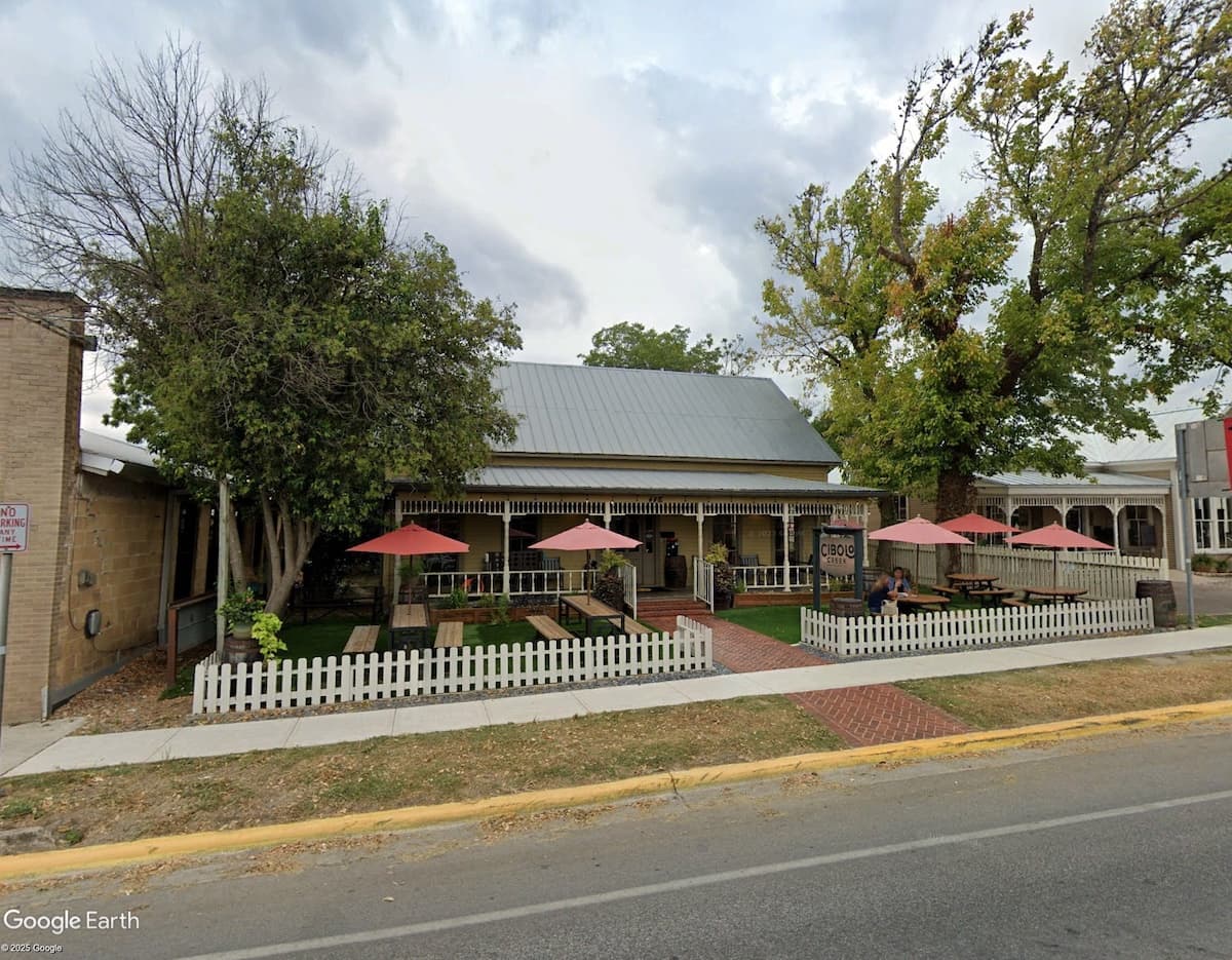 Offline BBQ Joining Cibolo Creek Brewing Co. on Main Street