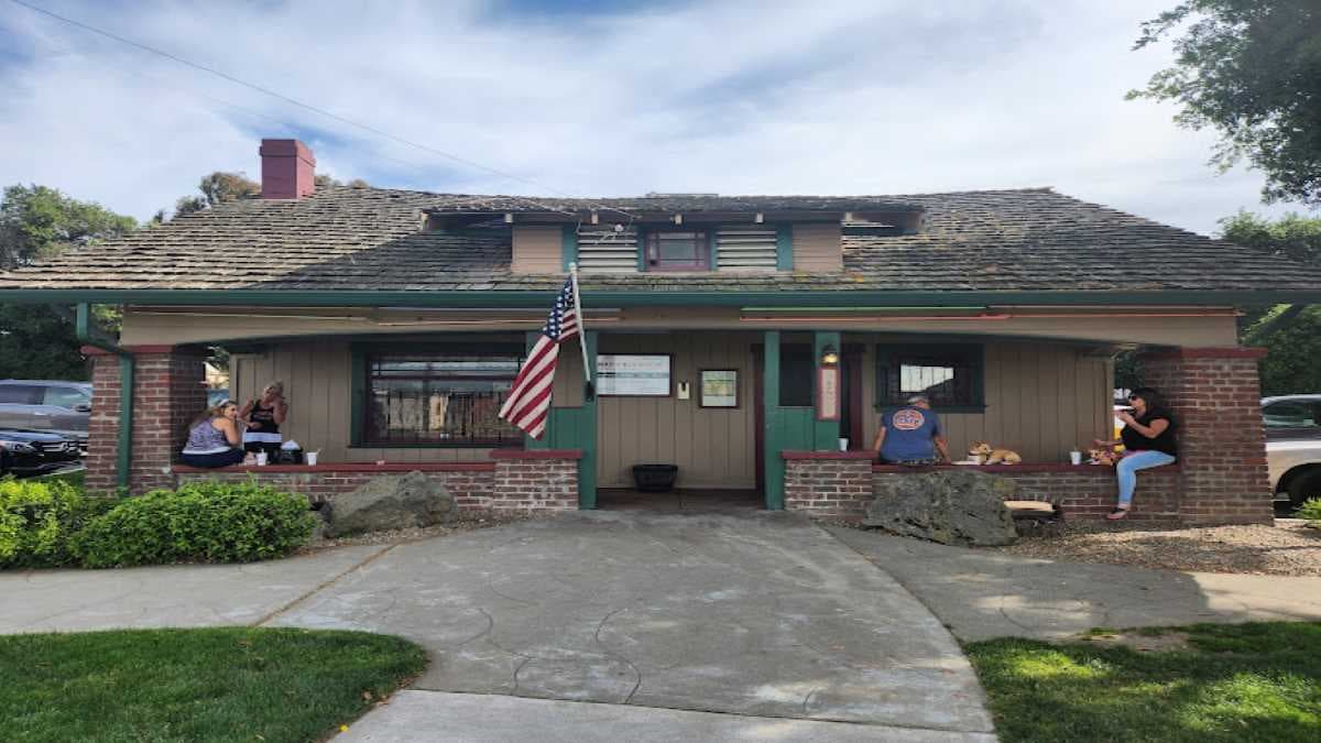 Mac's Old House