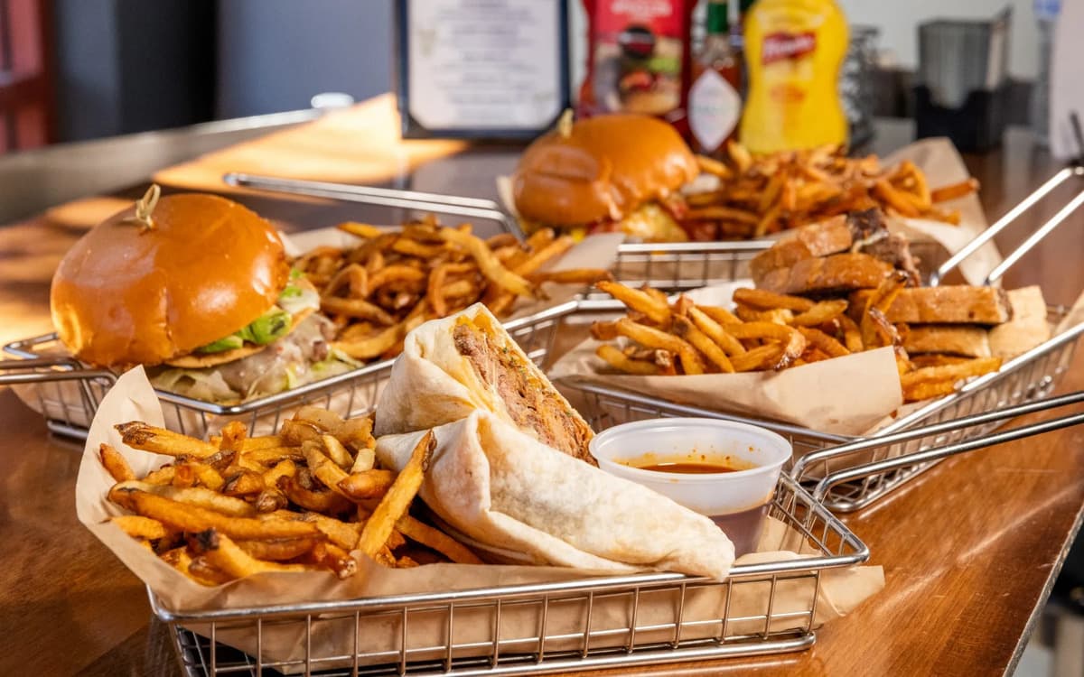 Brews Burger Joint Eyes Third Location in East Valley