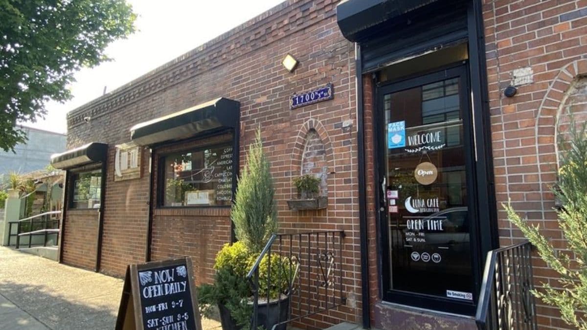 During a health inspection on November 14, the report stated that Luna Café violated several health codes