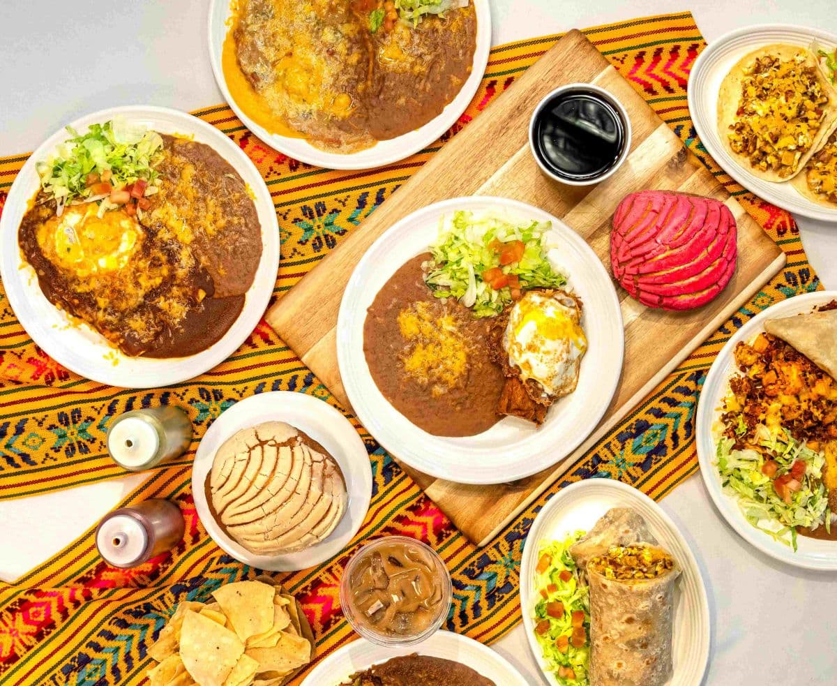 Someburros Opening in Surprise