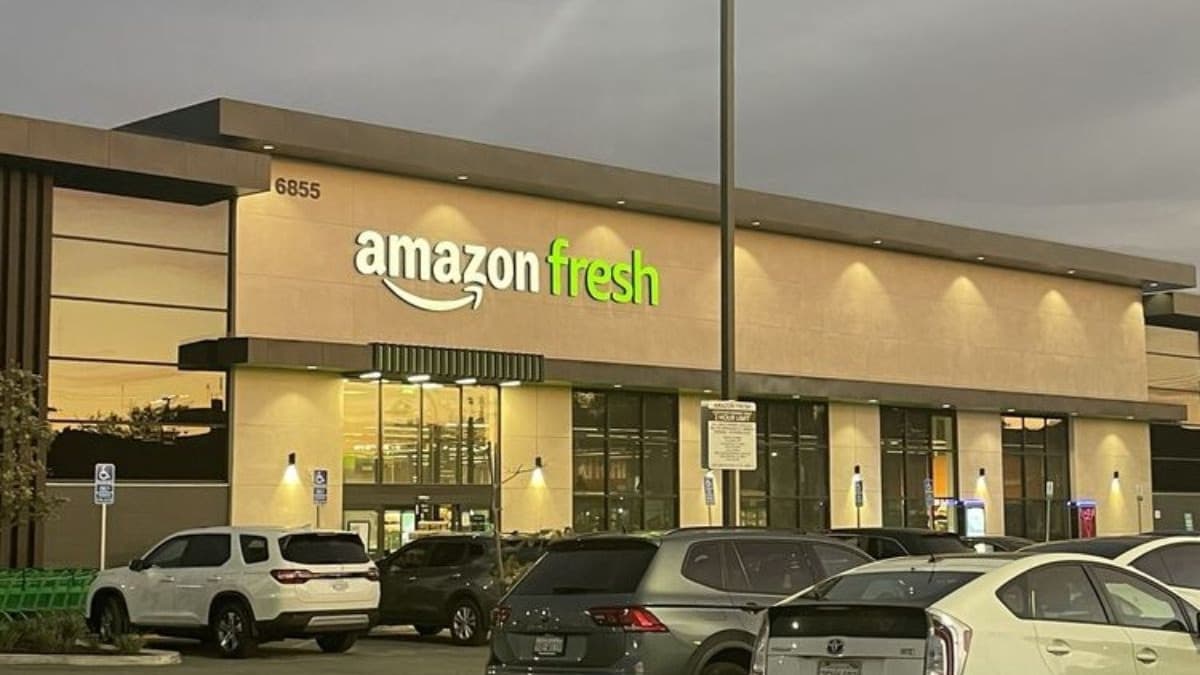Here are the major grocery store chains that closed multiple stores in 2025 across the country. 