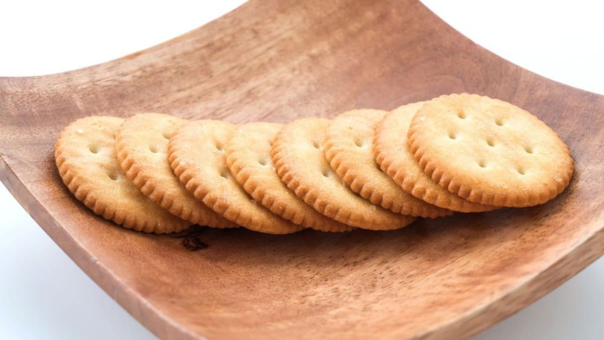 Mondelēz has issued a limited voluntary recall of one RITZ Peanut Butter Cracker Sandwich SKU due to undeclared peanut allergen concerns.