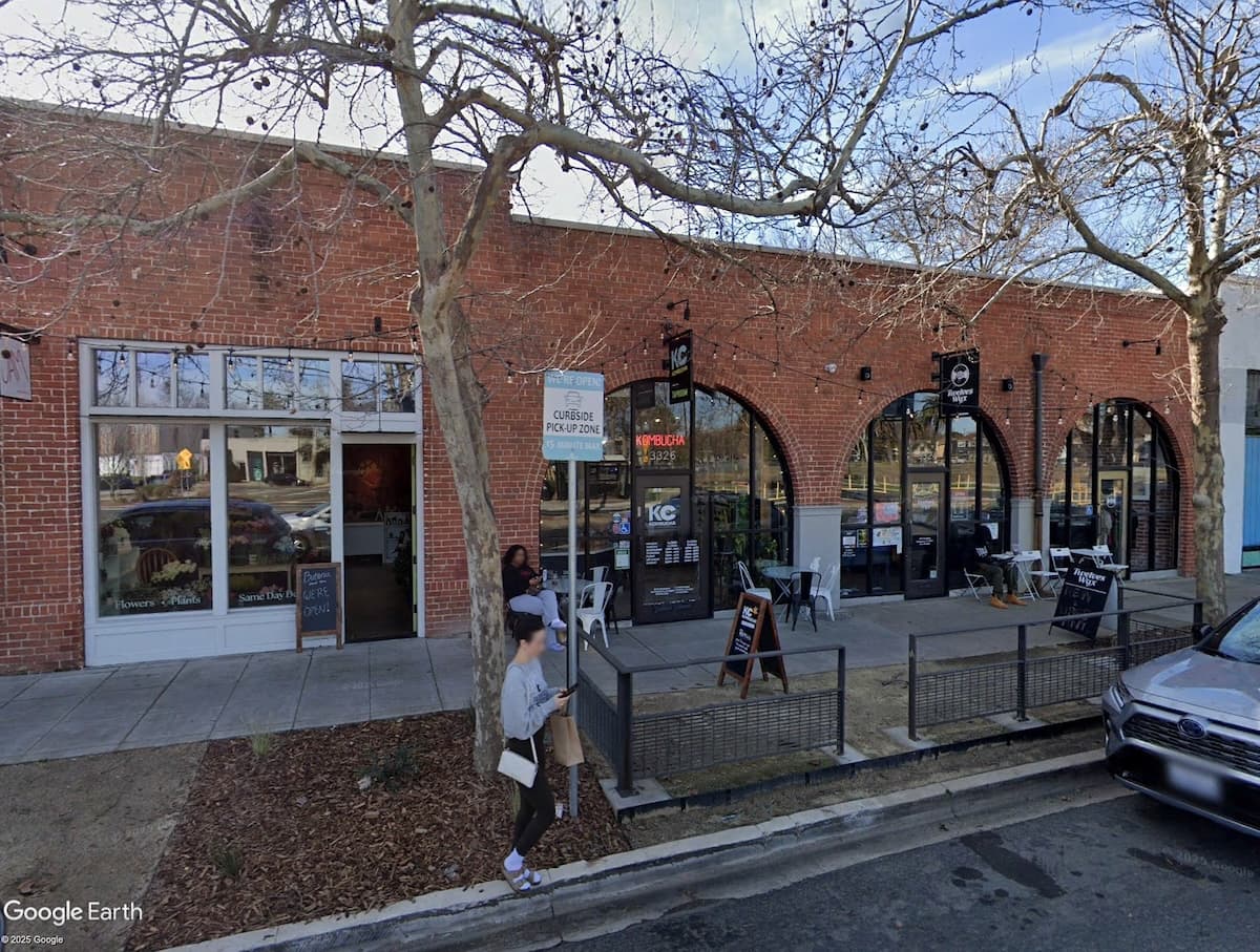 Sacramento Nightlife Veterans Could Be Opening Neighborhood 'Bardega' in Oak Park