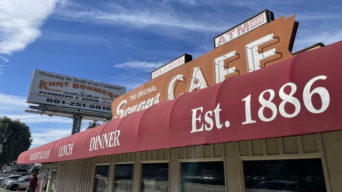 The Original Saugus Cafe storefront