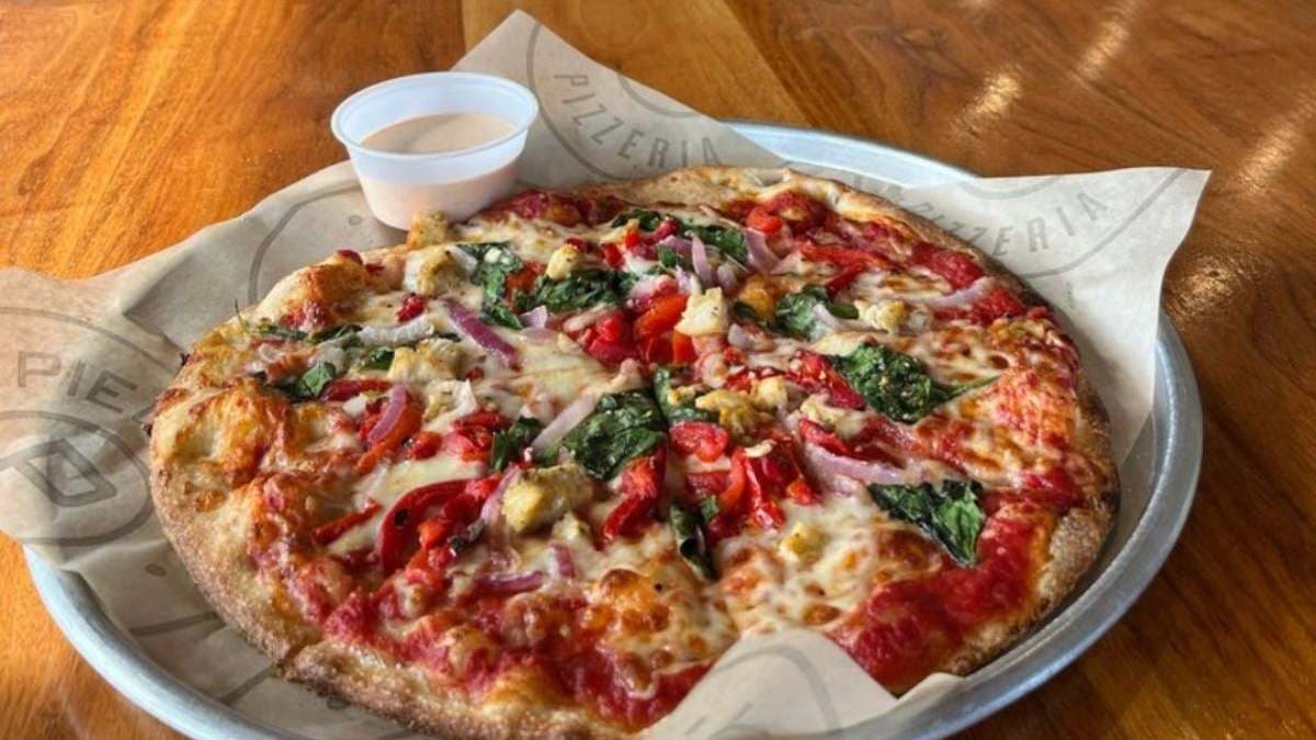 Through this development, the California-based pizzeria hopes to readjust its business while continuing to serve patrons.
