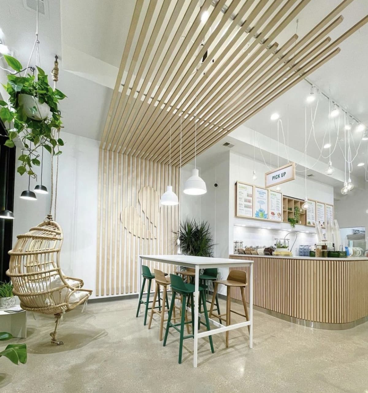 Pure Green Franchisee to Offer the "Best Smoothies in Town" at New River Oaks Location