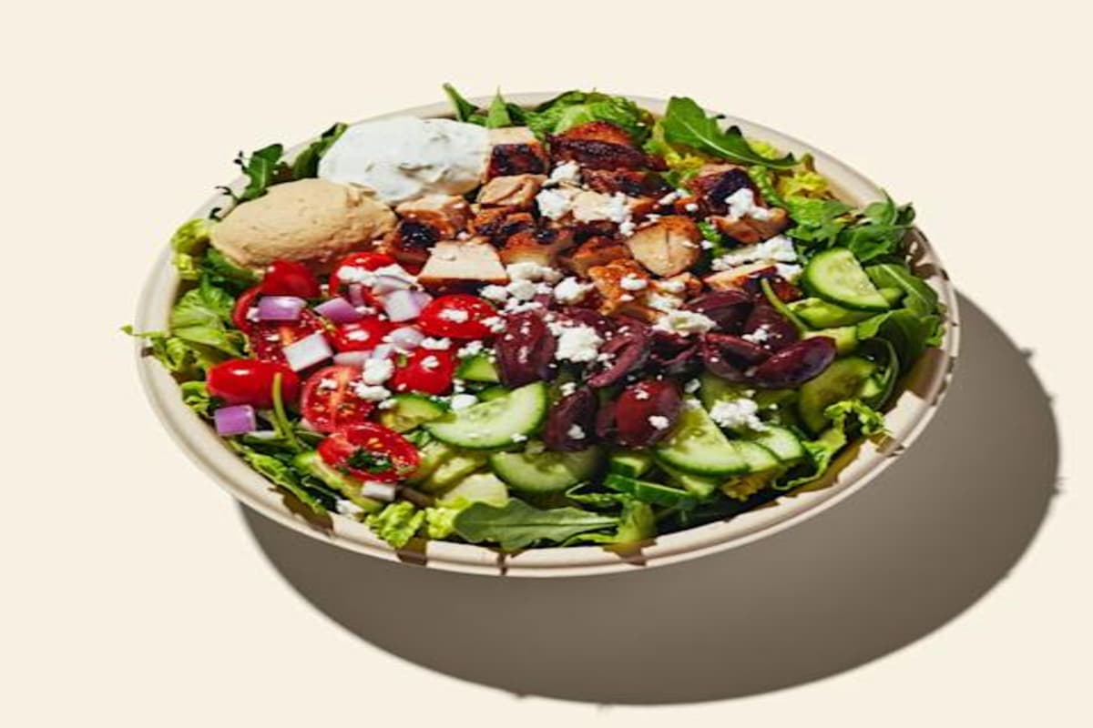 CAVA Opens in Fort Mill