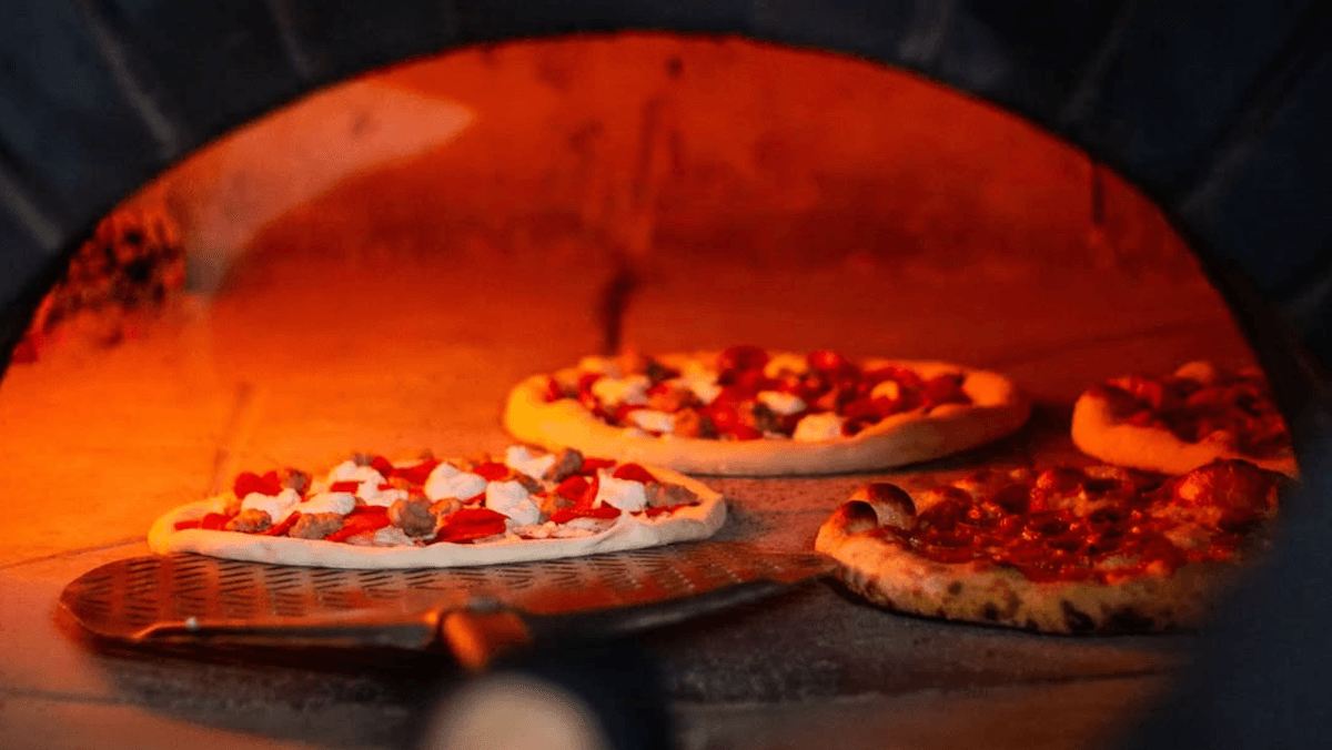 King of Fire Pizza Is Bringing A Location To Clover