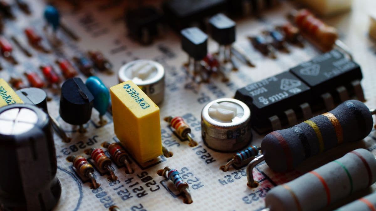 EVS Manufacturing, Inc., a woman-owned electronics manufacturing company has entered bankruptcy. This image is related to the industry.