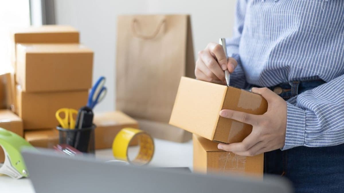 Multi-Color Corporation has filed for pre-packaged Chapter 11 bankruptcy protection as part of a recapitalization effort aimed at reducing debt.