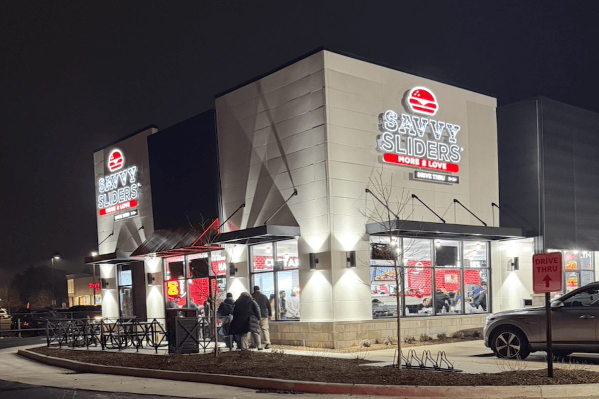 Savvy Sliders Brings Its "Bigger, Better, Bolder" Sliders To Southfield, MI