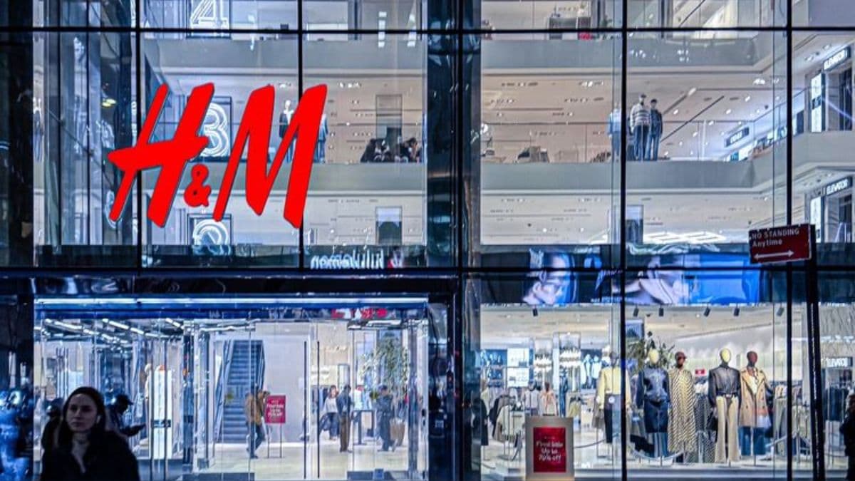 Outside image of H&M Store