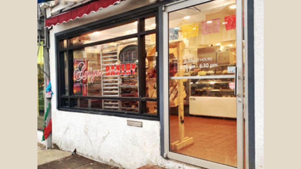Amigo's bakery's 5th Street storefront