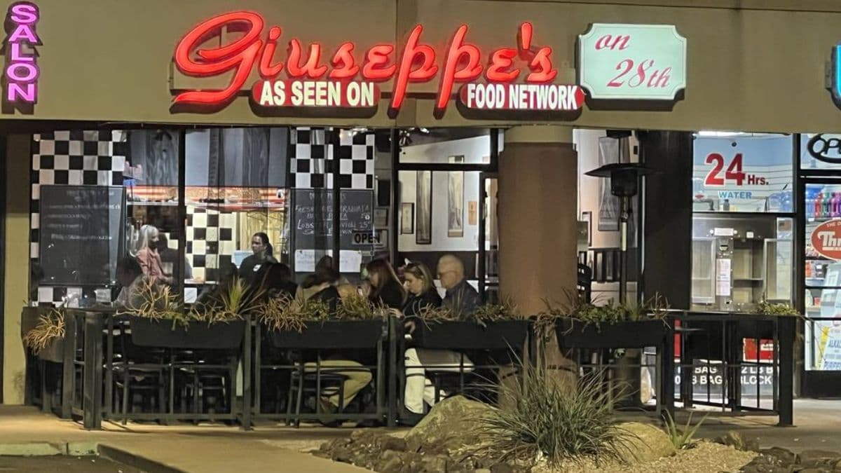 Giuseppe’s On 28th storefront