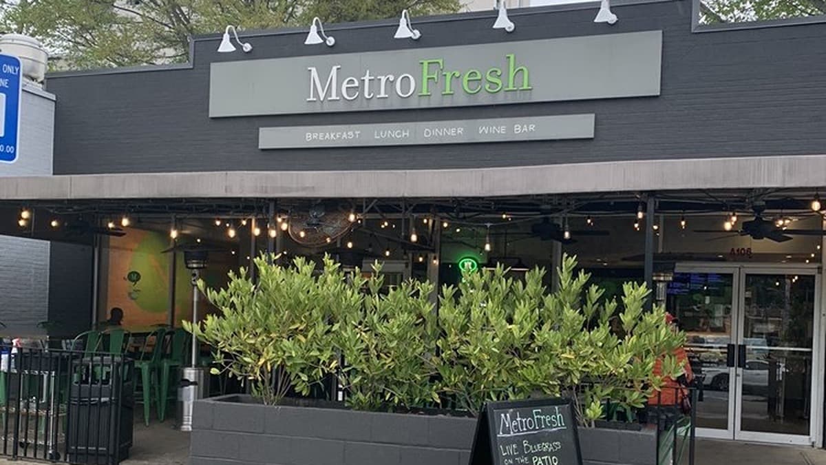 MetroFresh in Midtown Promenade closes temporarily after a fire breaks out.