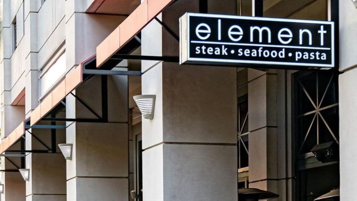 Element restaurant image