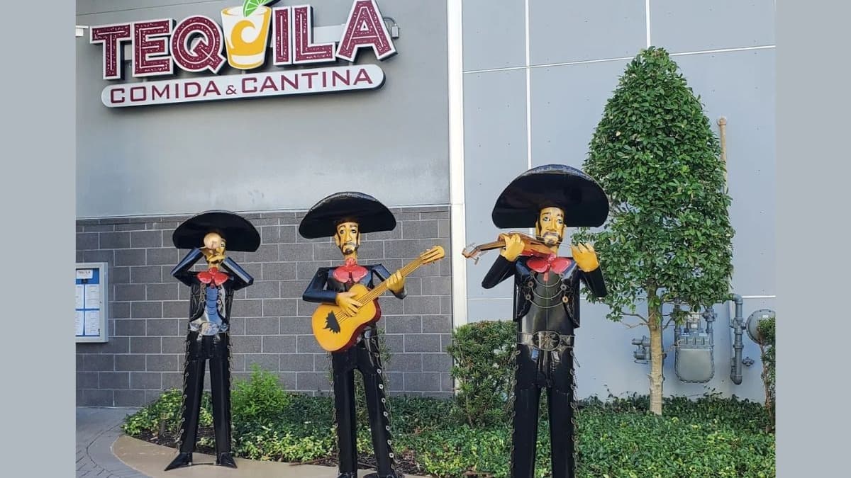Exterior of Tequila’s Comida & Cantina Waterfront