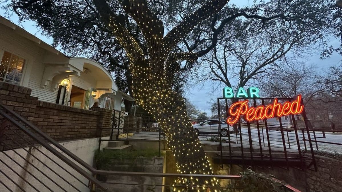 Entrance of Bar Peached, an Asian fusion restaurant (Wendi K. | Yelp)