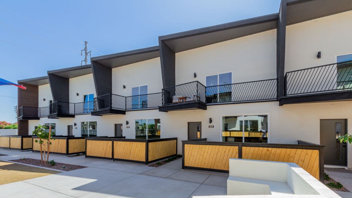 Real Estate Firm Acquires 36-Unit Townhome Community in Mesa for $13.3 Million