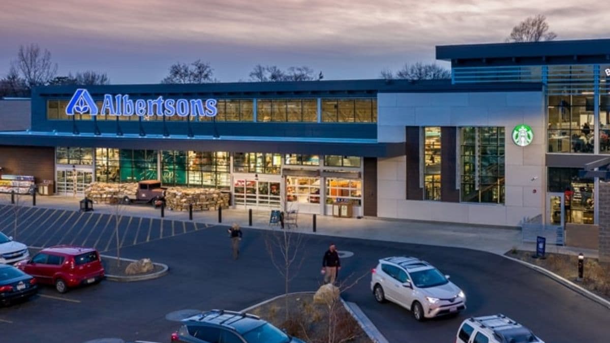 Major U.S. Grocery Chain to Lay Off 138 Workers Across Two Texas Stores