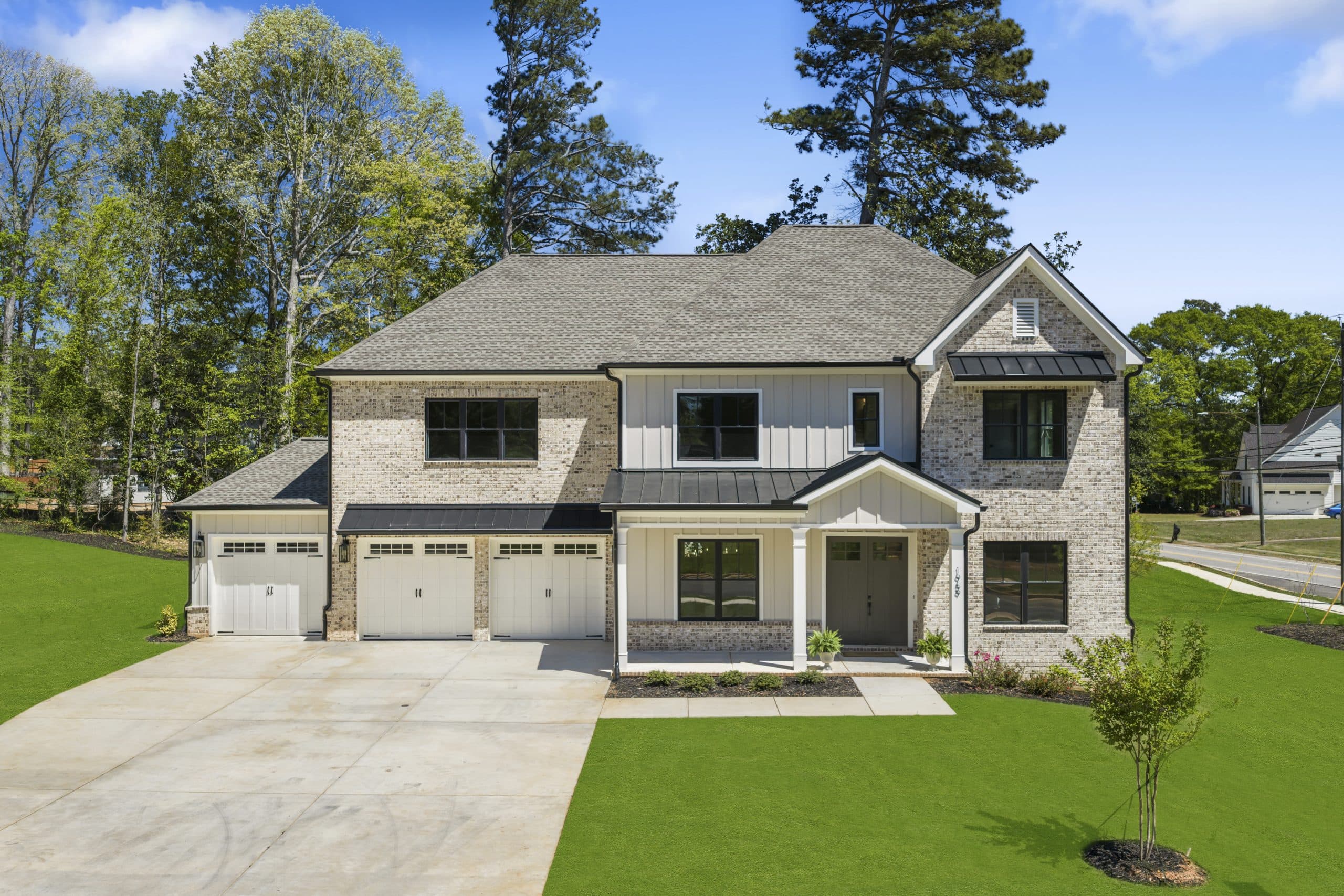 Multi-Home Enclave in North Decatur’s Highgrove Court