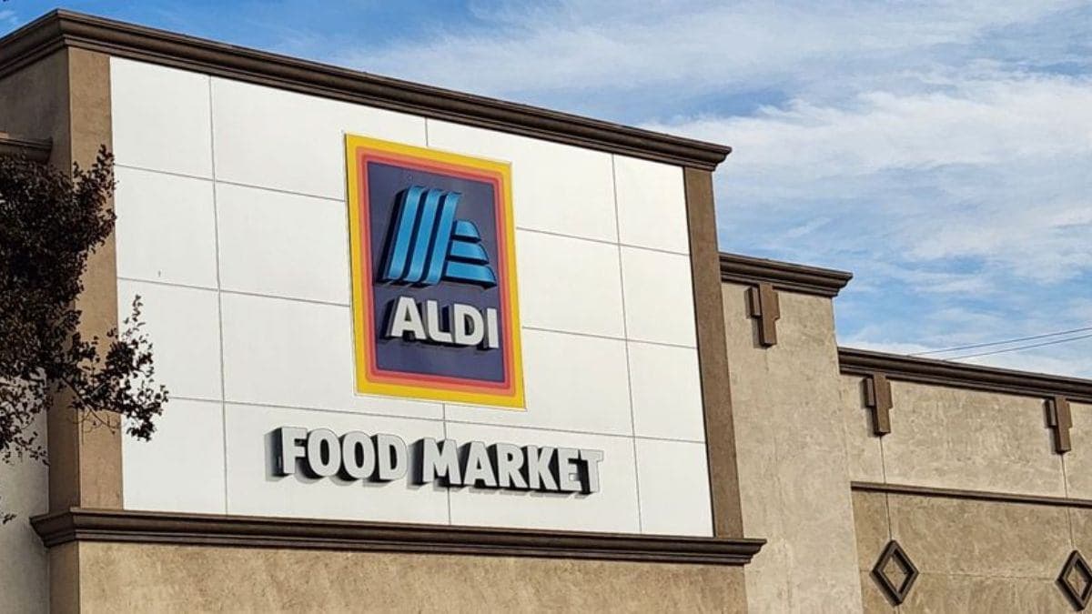 Fast-Growing Discount Grocer to Open New Greater Boston Store