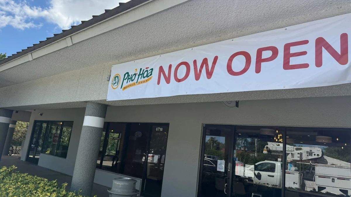 A 40-Year-Old Vietnamese Restaurant Chain Is Celebrating Its Grand Opening in Palm Beach