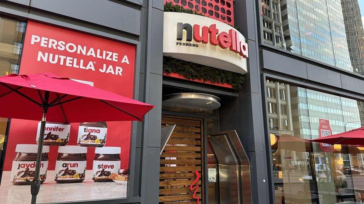 Nutella Café Chicago Reopens on Michigan Avenue With an Expanded Menu