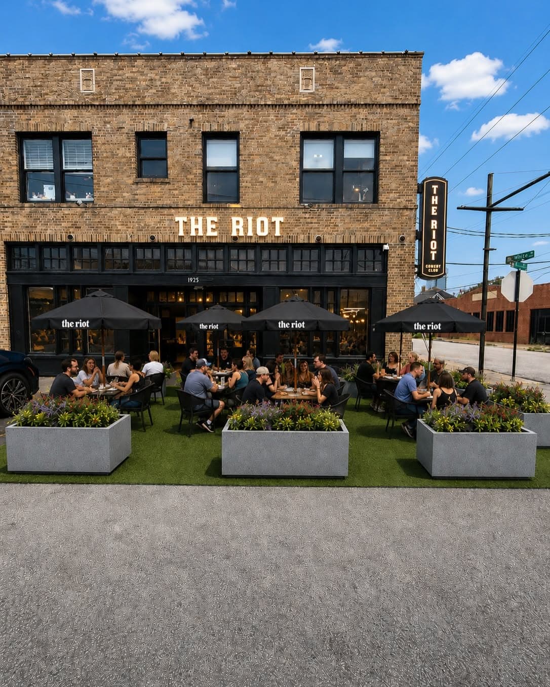The Riot Comedy Club to Relocate to the Washington Avenue
