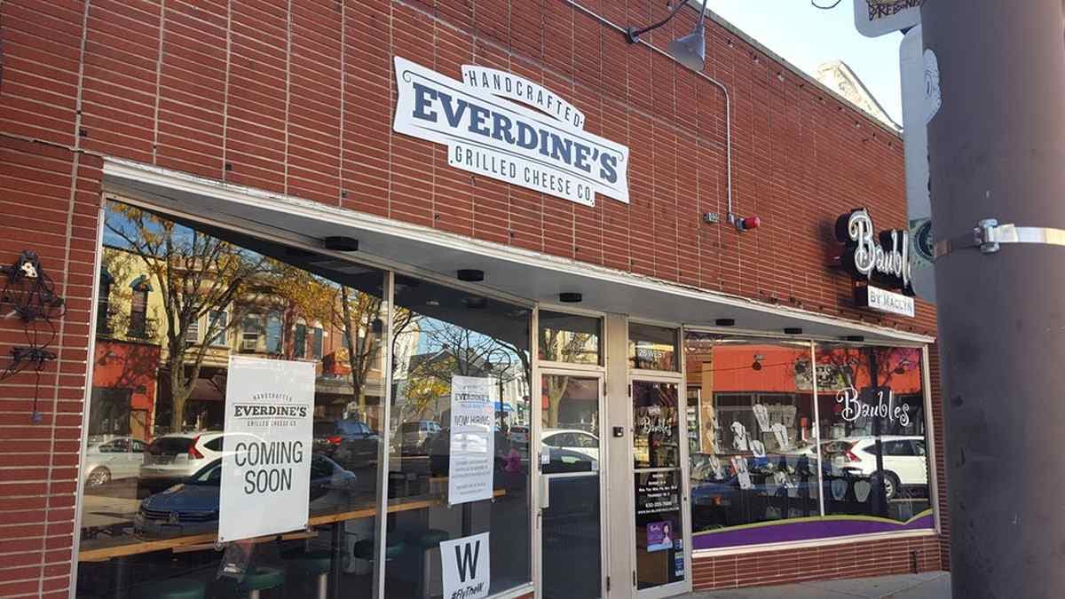 Nearly 10-Year-Old Grilled Cheese Restaurant Closing Its Naperville Location