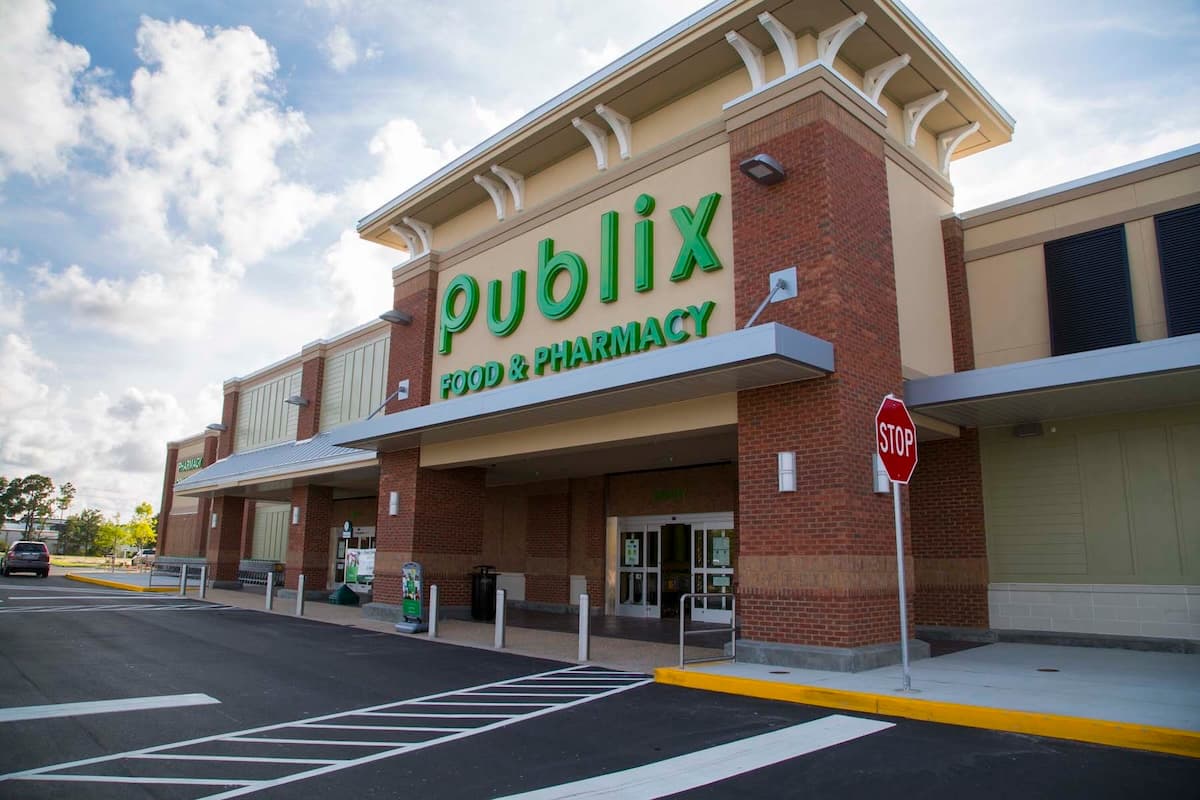 Nearly 50-Year-Old Publix Closes for Reconstruction