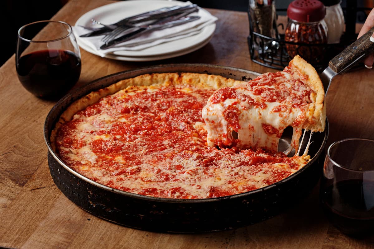 Lou Malnati’s Pizzeria Announces Logan Square Opening Soon + You’re Invited: Logan Square Preview Night!
