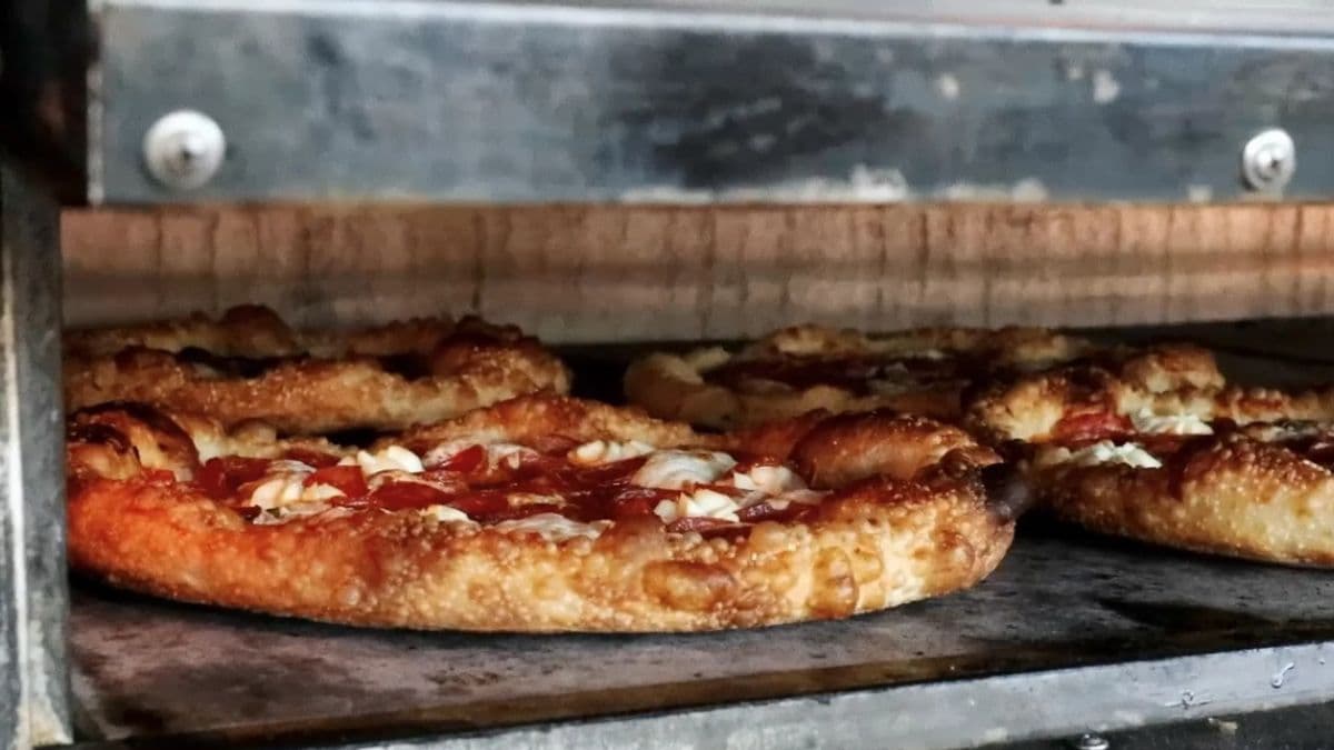 Truly Pizza food
