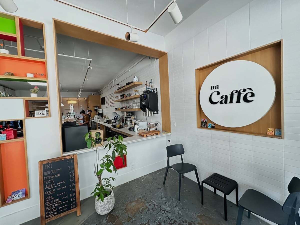 Un Caffe Coffee Bar is Steaming Up a Hot Expansion