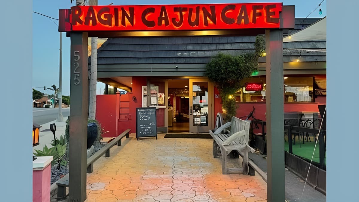 After more than three decades in the South Bay, Ragin Cajun Cafe has announced it will permanently close on March 1, 2026.
