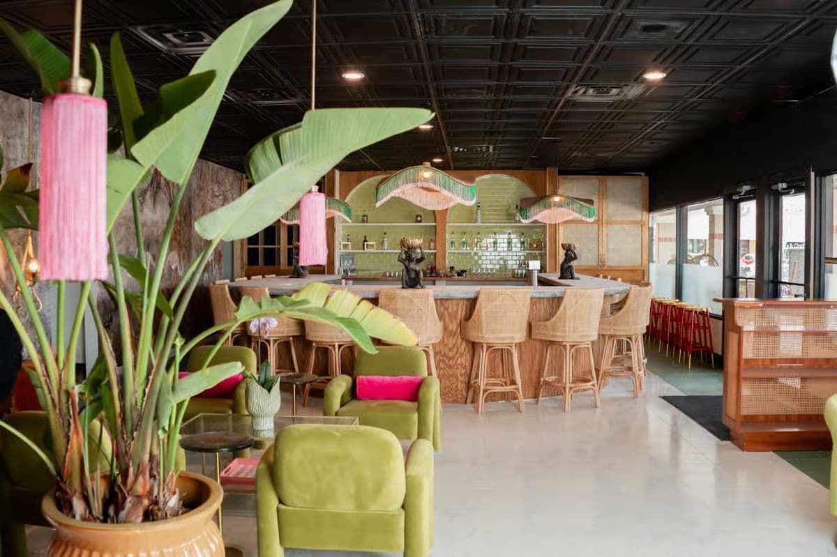 Ponte Vedra Wine Bar Invites You to Celebrate Wine and Friendship