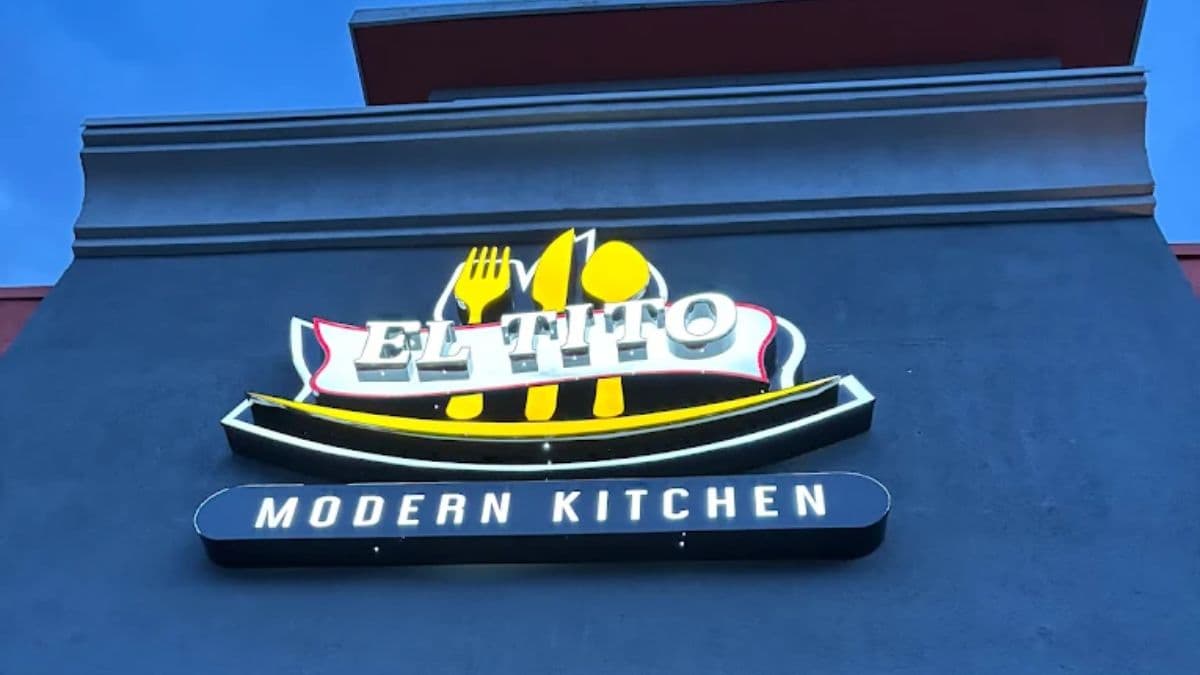 El Tito Modern Kitchen image from outside