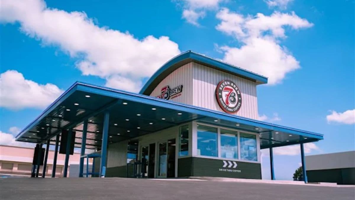 7 Brew Franchise to Serve Coffees and Energy Drinks in Waukegan This Summer